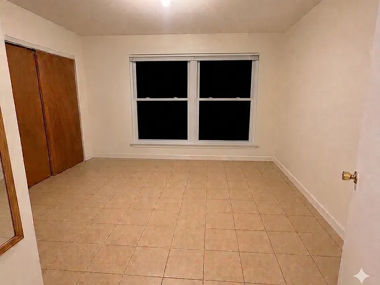 116 Bay 50 St #2 — Photo 3