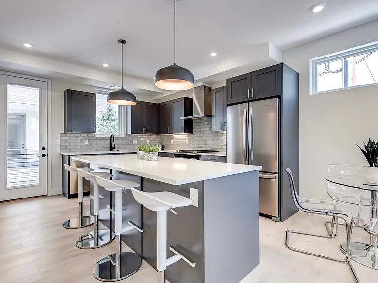2853 W 23rd Ave #5 — Photo 3