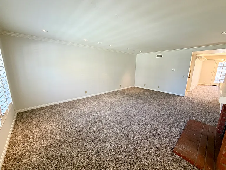 319 Spinnaker Way — Photo 2