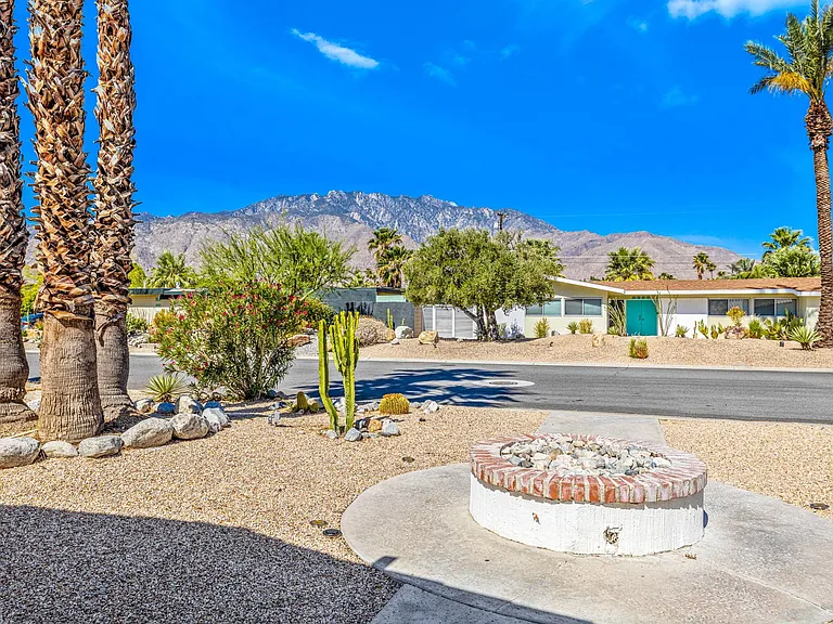 2950 N Bahada Rd — Photo 13