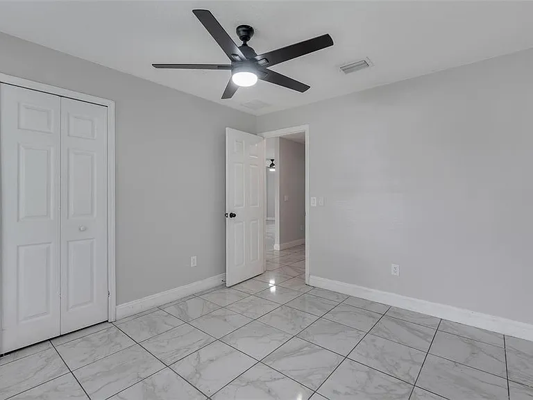 810 Valnera Ct — Photo 19
