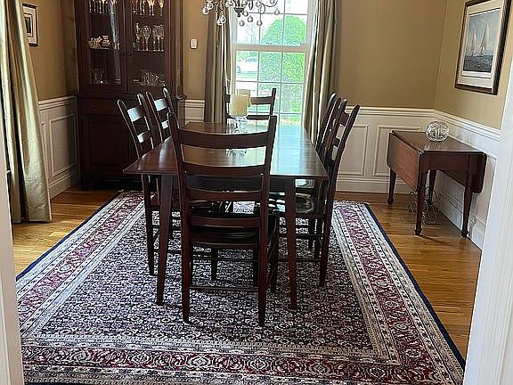 Formal dining room