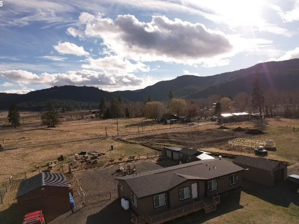 70724 Bear Creek Rd, Wallowa, OR 97885