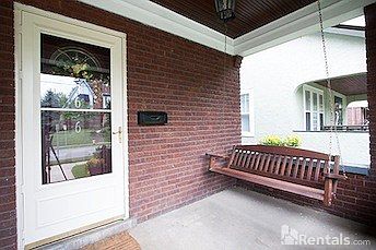 4th image of 3676 Wilshire Ave