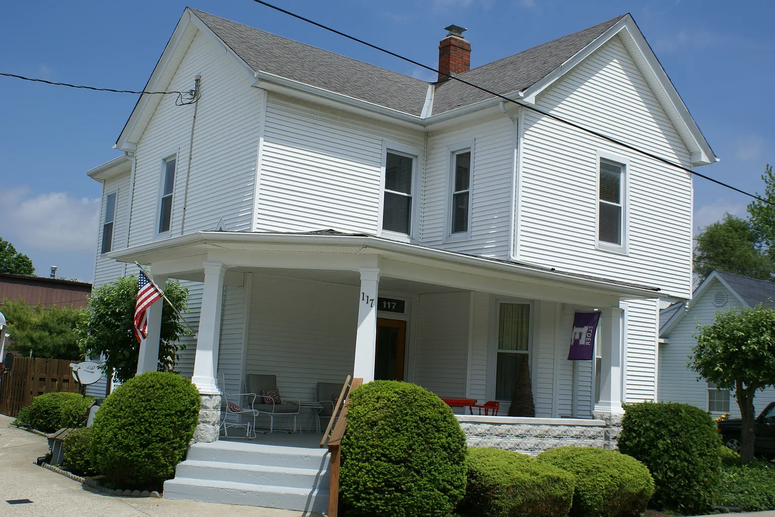 117 N Front St photo 1