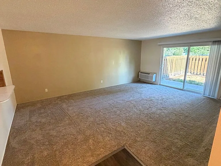 Michelbook Apartments — Photo 20