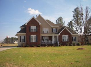114 Pelican Pointe Dr, Elizabeth City, NC 27909