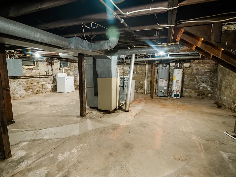 303 W Atchison St #A — Photo 14