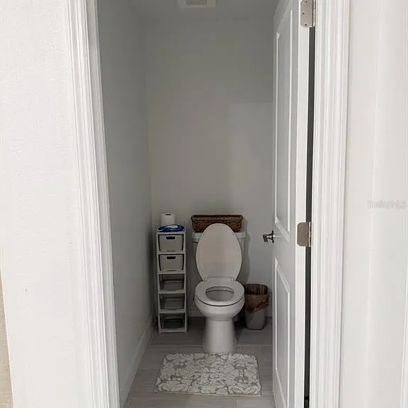 1629 Tropical Oasis Ave — Photo 50