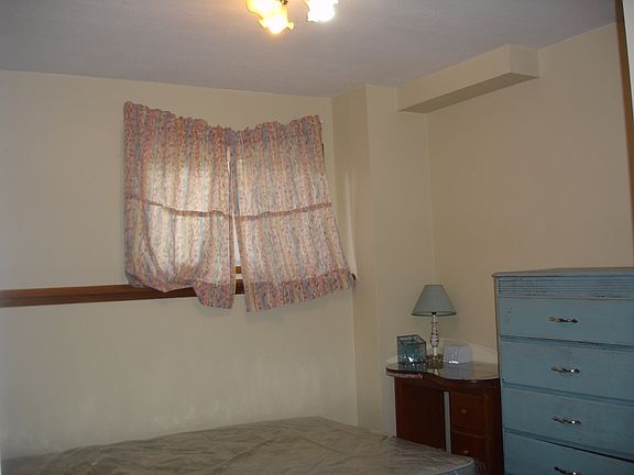 5th image of 6111 127th Pl SE