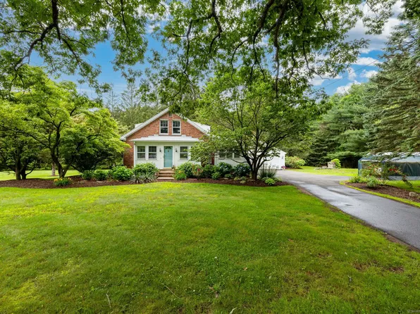 375 Matianuck Avenue, Windsor, CT 06095