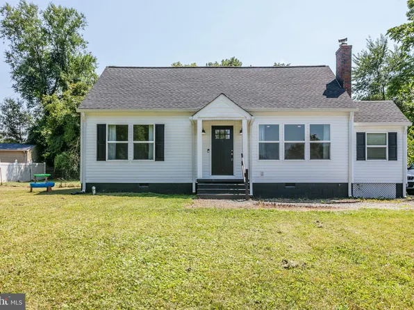 471 Ferry Rd, Fredericksburg, VA 22405