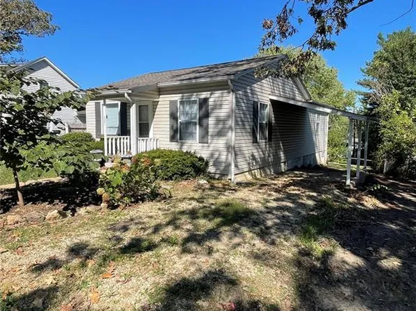 321 E Vine St, Sullivan, MO 63080