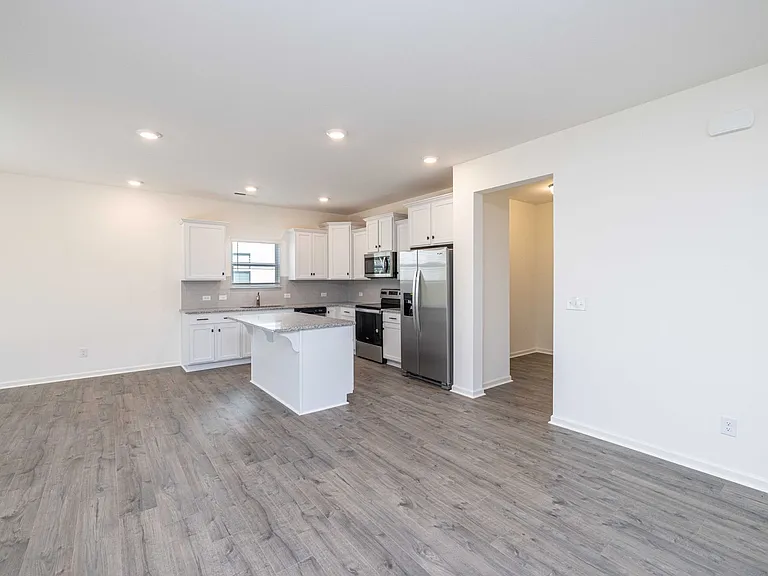 724 Scotch Meadows Loop — Photo 3