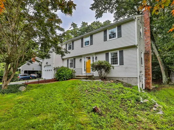 17 Shelburne Road, Nashua, NH 03063