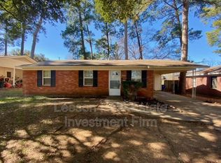 9434 Woodcrest Dr, Shreveport, LA 71118