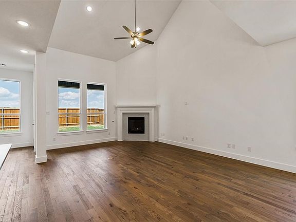 3rd image of 3105 Saltwood Ct