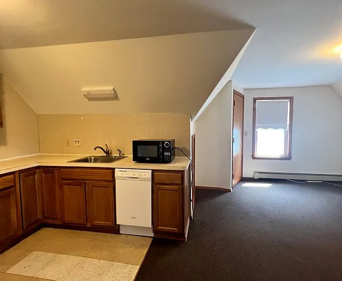 46 Newhall St #3 — Photo 4