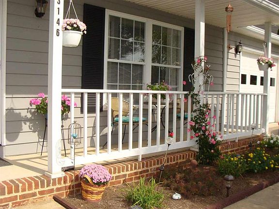2nd image of 3146 Pin Oak Dr