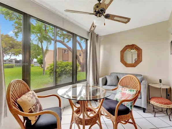 7355 NW 18th St APT 106, Margate, FL 33063