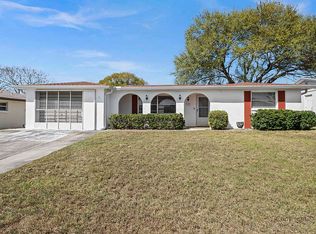 5725 Thrush Dr, New Port Richey, FL 34652