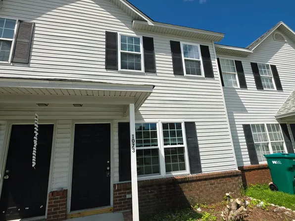 1073 W Pueblo Dr, Jacksonville, NC 28546