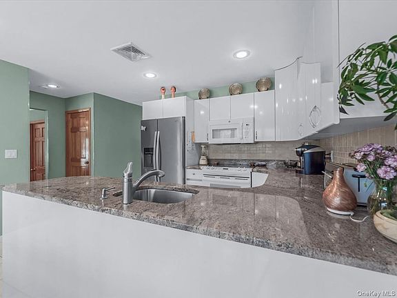 5th image of 29 Sunhill Road