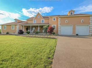 832 Newmans Branch Rd, Milton, WV 25541