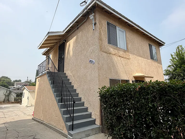 2522 Lancaster Ave #1/2 — Photo 1
