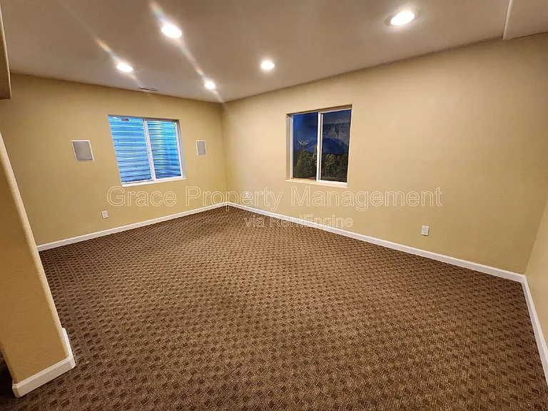 4731 Lucca Dr — Photo 24