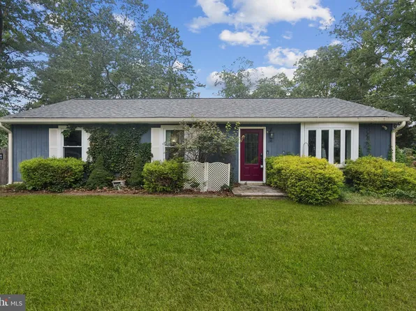 120 Clubhouse Rd, Browns Mills, NJ 08015