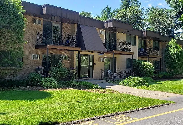 501 Brook Village Rd #2 — Photo 2
