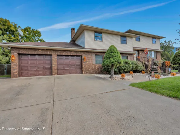 107 Amity Ave, Old Forge, PA 18518