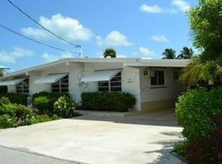 200 9th St, Key Colony Beach, FL 33051