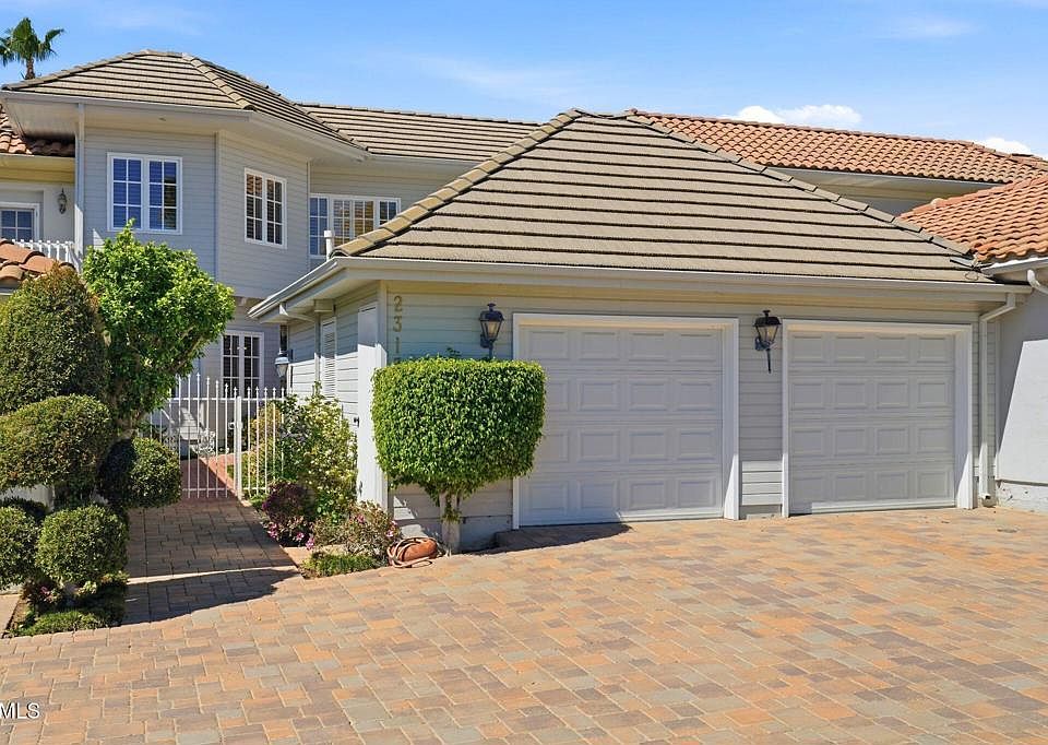 1st image of 2317 Canyonback Rd