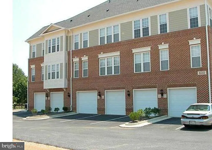 600 Edelen Station Pl #7301 — Photo 28
