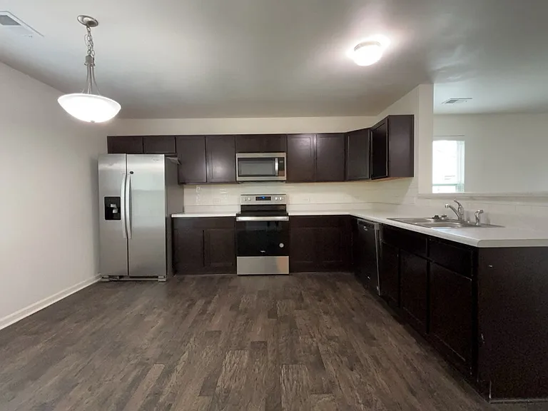 114 Rockingham Way — Photo 6
