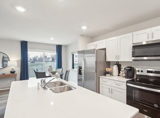 1067 Daisy Ln, Waukee, IA 50263