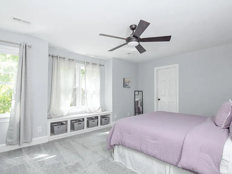 1315 Lake Point Dr — Photo 39