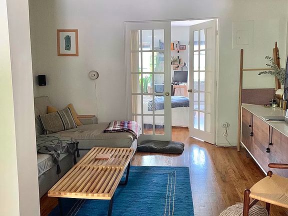 3rd image of 122 2nd St APT 3