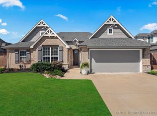 12910 S 1st St E, Jenks, OK 74037