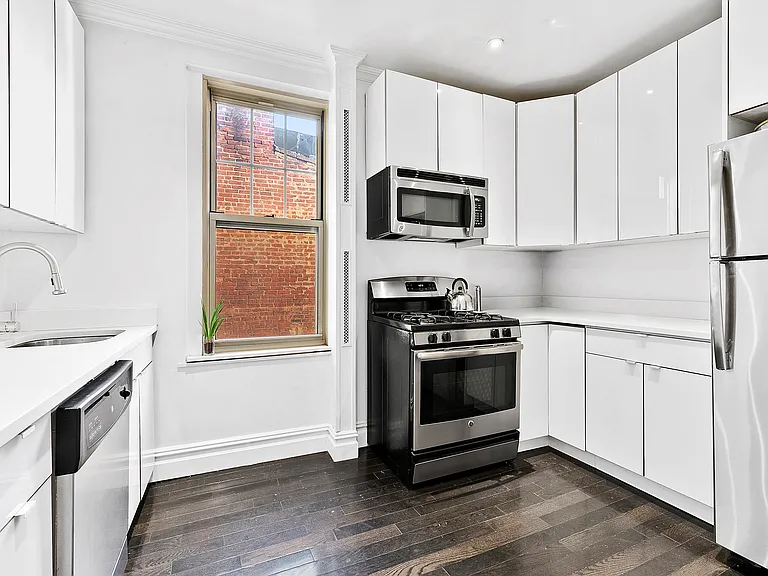 99 Joralemon St #5A — Photo 3