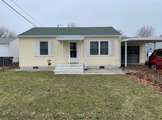 528 Fletcher Ln, Beech Grove, IN 46107