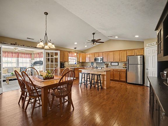 4th image of 4270 W County Road 650 N