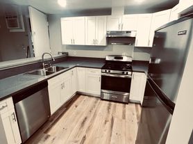 932 Maltman Ave, Los Angeles, CA