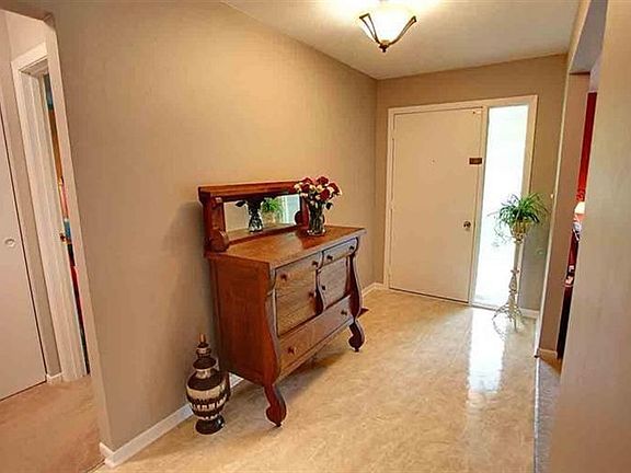 3rd image of 2069 Meadow Side Ln