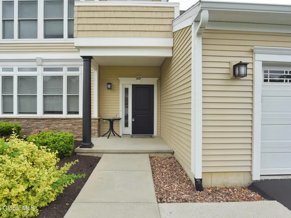 509 Lois Lane, Schenectady, NY 12304
