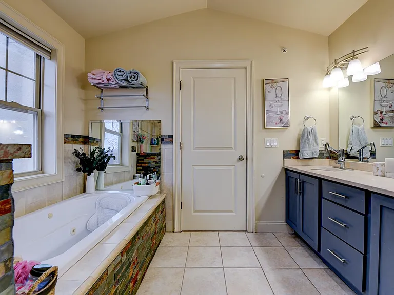 1625 Paterson Plank Rd #2 — Photo 26
