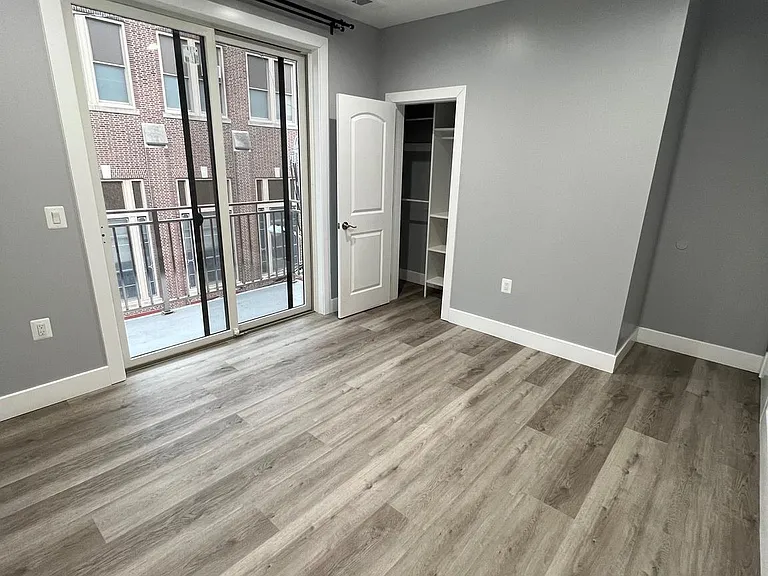 700 N Marshall St #2 — Photo 12