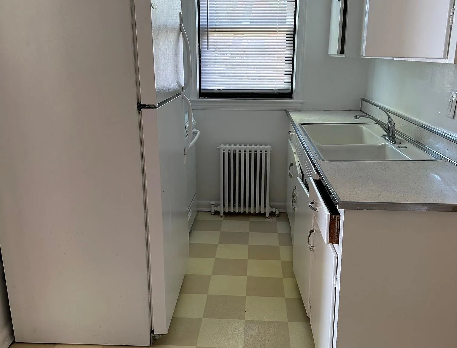 906 Fairview Ave Apartments, LLC — Photo 1